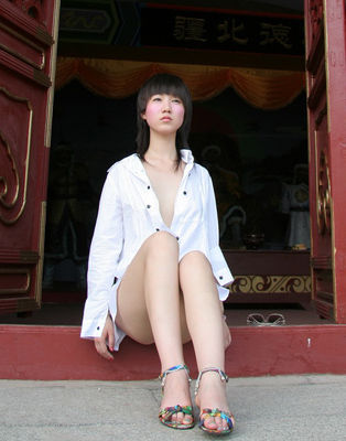 模特张筱雨出生