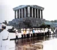 我国与越南建立外交关系